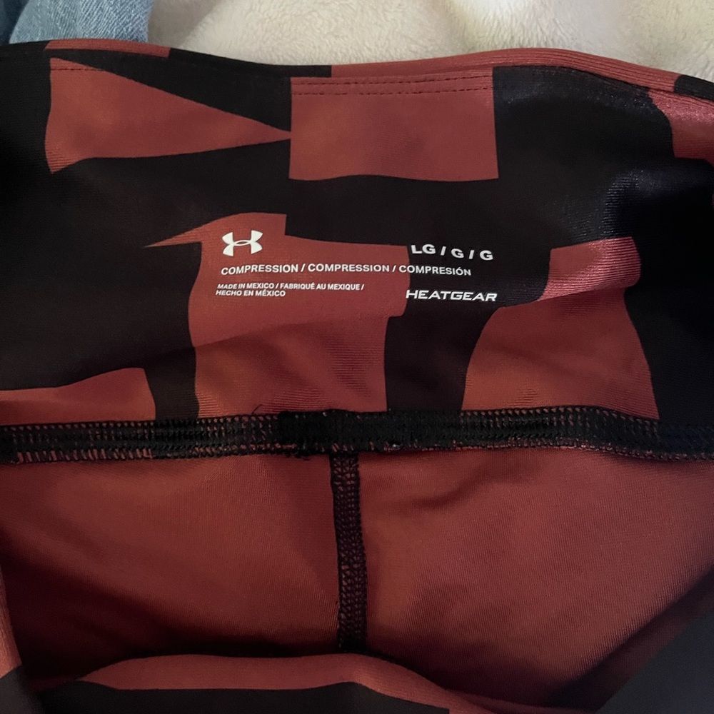 Under Armour Black and Red Compression Tights